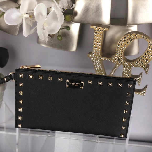 Michael Kors Jet Set Large Zip Clutch Wristlet - Picture 2 of 8